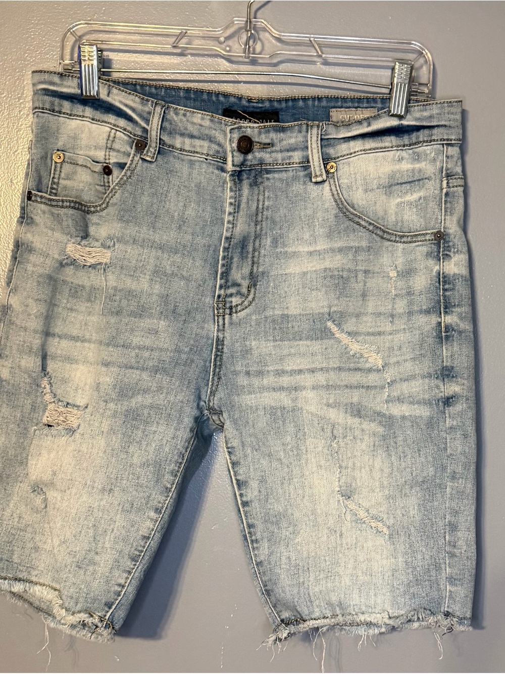 Aeropostale Distressed Cut-Off Denim Shorts – Men’s Size 34